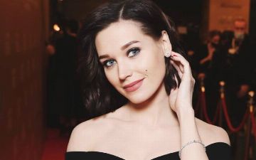 «Мама еще в форме»: Кристина Асмус продемонстрировала свои спортивные навыки