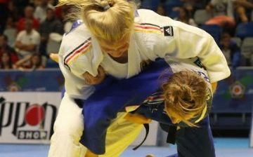 Две узбекские спортсменки вышли в полуфинал чемпионата Азии