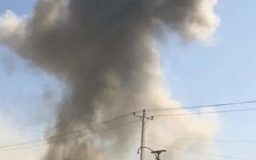 В Кабуле несколько ракет упали рядом с президентским дворцом во время молитвы в честь Курбан-байрама