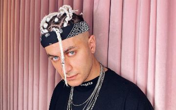 Блогер Дава может стать новым «Холостяком»