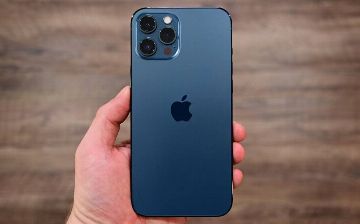 Компания Apple сняла с продажи iPhone 12 Pro,12 Pro Max и XR после презентации новых смартфонов