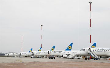 Олигархи и бизнесмены массово покидают Украину чартерами 