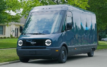 Mercedes-Benz прекратил сотрудничество с Rivian