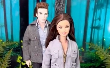 «Дьявол носит Prada» и «Сумерки» в исполнении Барби: тиктокер переснял сцены из фильмов с помощью кукол