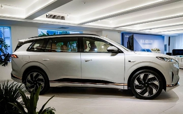 DongFeng объявил цены новейшего внедорожника epi008