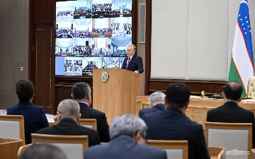 Шавкат Мирзиёев уволил 10 хокимов