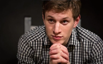 Бывшая участница группы Serebro Катя Кищук и Илья Сатир официально подтвердили отношения