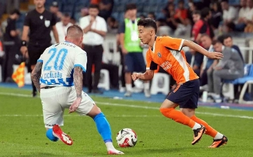 Аббосбек Файзуллаев дебютировал за «Истанбул Башакшехир» в отборе Лиги конференций