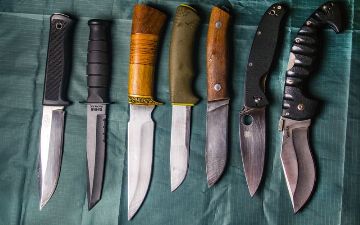 В Сенате одобрен закон о запрете ношения холодного оружия в общественных местах