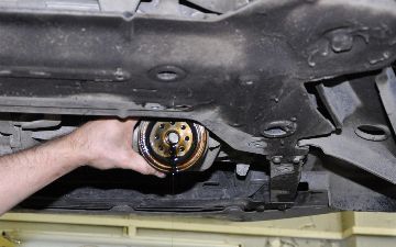 Как правильно заменить масляный фильтр