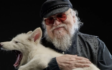 Джордж Мартин расплакался при встрече с воссозданными «лютоволками»