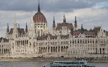 В Венгрии вводят чрезвычайное положение из-за войны в Украине