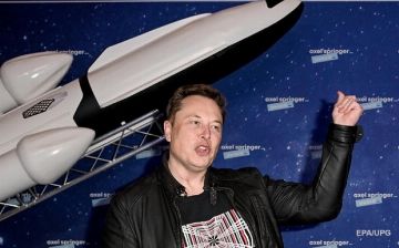 Илон Маск захотел построить базу на Луне