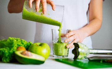 Стало известно, что людям с акне, гастритом и язвой желудка не всегда нужно соблюдать жесткую диету