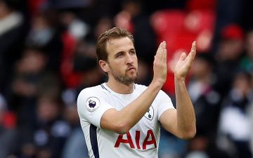 Харри Кейн уходит из «Тоттэнхэма» в «Манчестер Сити». Но его удерживают контракт и Даниэль Леви