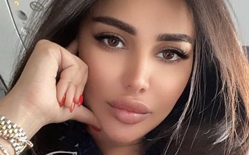 Муниса Ризаева выступила в детском доме