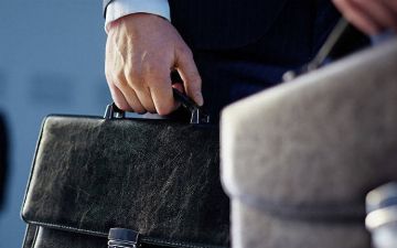 Власти Узбекистана решили контролировать вес чиновников в онлайн‑режиме