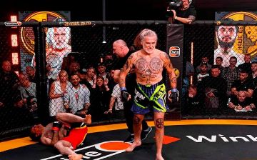 Никита Джигурда отправил в нокдаун Отара Кушанашвили: после победы он вызвал на бой Николая Валуева и рэпера Джигана - видео