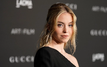 Cидни Суини появилась на новых съемках в неузнаваемой роли боксерши 