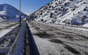 В МЧС Узбекистана сообщили, что на перевале Камчик ожидается снег 