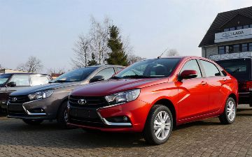 Продажи автомобилей LADA существенно упали