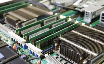 Сотрудники УНО Навоийской области присвоили более 500 млн сумов при закупке компьютеров