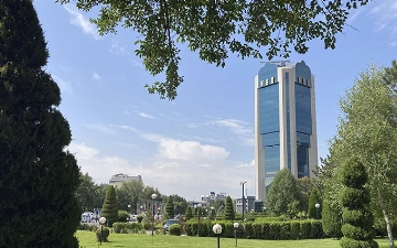 Узнацбанк успешно разместил облигации на международных рынках капитала