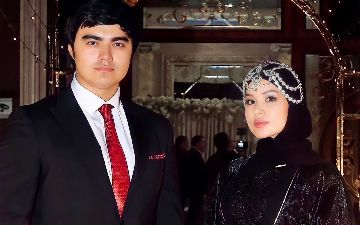 Актера Шахзода Султонова обвиняют в том, что он бросил Ферузу Норматову