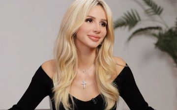 Российская артистка Светлана Лобода сияет на билборде в Times Square - видео