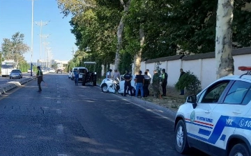 В Кибрае 18-летний водитель без прав умер, влетев в дерево (видео 18+)