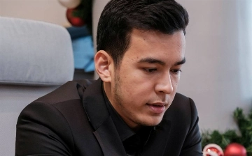 Узбекский шахматист Нодирбек Абдусатторов досрочно выиграл London Chess Classic 2025