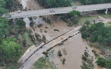 Число жертв наводнения в Техасе приблизилось к 110