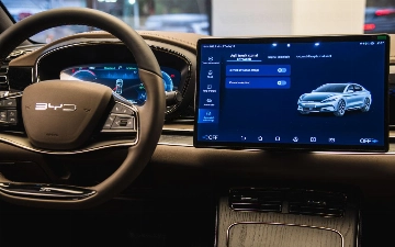 BYD представил первую в мире интеллектуальную автомобильную систему на узбекском языке