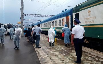 В Узбекистан прибыла почти тысяча сограждан из России