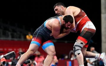 Узбекский греко-римский борец Рустам Ассакалов вышел в четвертьфинал<br>