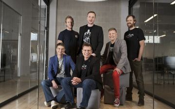 Разработчики «Cyberpunk 2077» получат премию в 28 млн долларов  