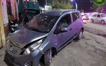 Страшное ДТП в Андижане: грузовик съехал на обочину и протаранил «Матиз» и «Спарк»