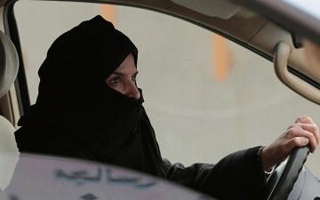 Женщинам Туркменистана не выдают водительские права без свидетельства о браке