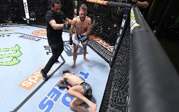 Обзор UFC Vegas 44: Жозе победил Роба Фонта, Физиев нокаутировал Ридделла (видео нокаутов)