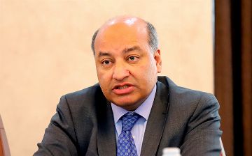 Глава ЕБРР награжден орденом «Дустлик»