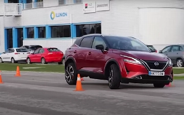 В сети появилось видео с лосиного теста обновленного Nissan Qashqai
