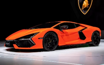Новый суперкар Lamborghini Revuelto распродан до конца 2025 года