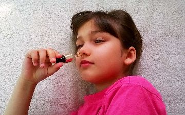 Если вы устали от зависимости от капель для носа, нужно принимать меры — рассказываем, какие