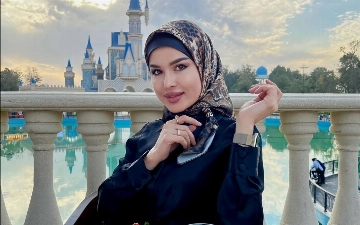 Феруза Норматова показала на своем примере покрытую версию Селены Гомес