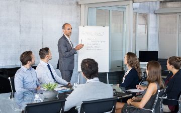 В Узбекистане образована Высшая школа бизнеса и предпринимательства