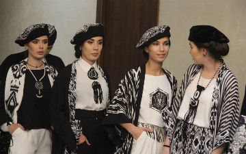 В Бухаре прошел фестиваль моды «Нафосат», посвященный развитию культуры одежды среди населения