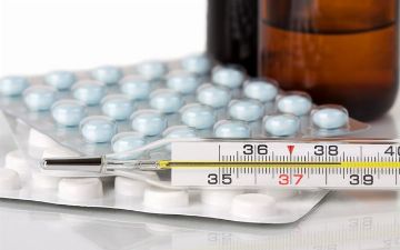 Ученые объяснили, почему нельзя принимать жаропонижающие после вакцинации