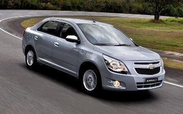 Как дефицит полупроводников влияет на автомобильную промышленность