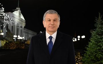 Шавкат Мирзиёев поздравил жителей Узбекистана с Новым годом