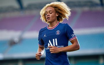 Месси посоветовал «Барселоне» не возвращать Хави Симонса